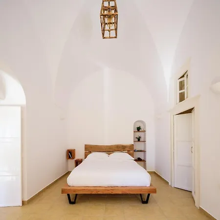 Diva Santorini Luxury Villa