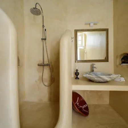 Villa Diva Santorini Luxury *