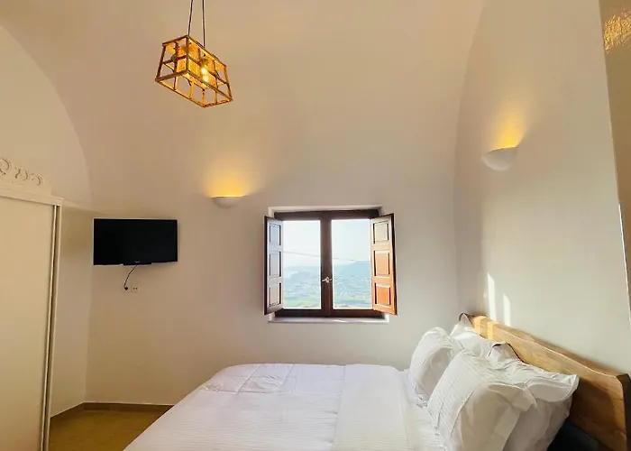 Diva Santorini Luxury Villa