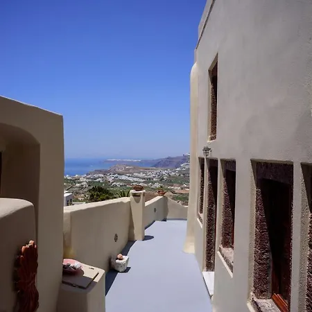 Diva Santorini Luxury